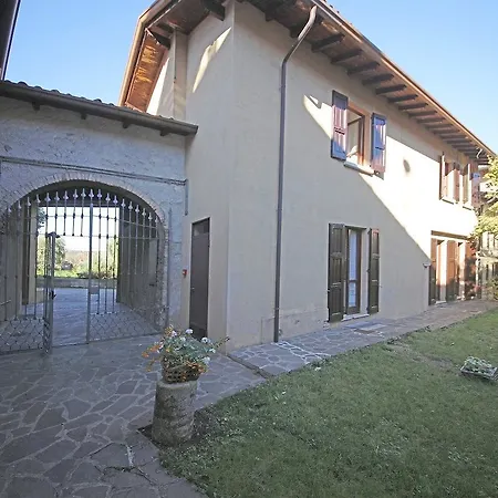 Casale Margherita - La Vite *